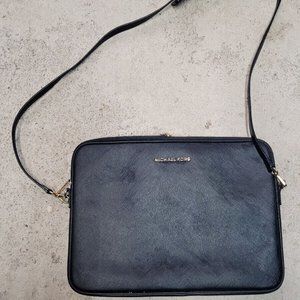 Michael Kors Black and Gold Laptop Tablet Bag Excellent Condition